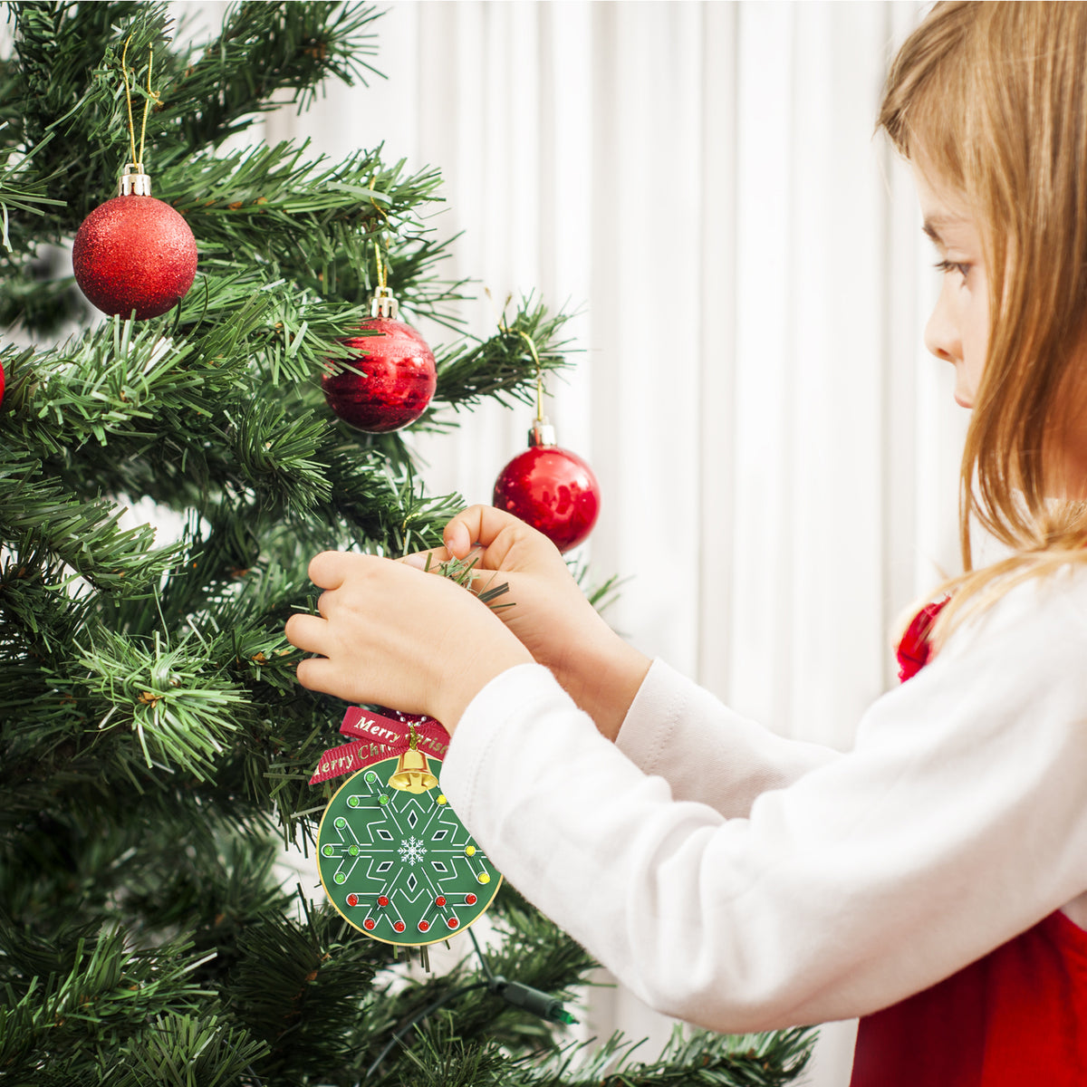 Treedix 2個セット はんだ付け学習キット クリスマス用 初心者向けはんだ付けキット：DIY点滅LEDツリー＆スノーフレーク飾りはんだ付けキット、学校や家庭での指導学習用楽しい電子工作キット